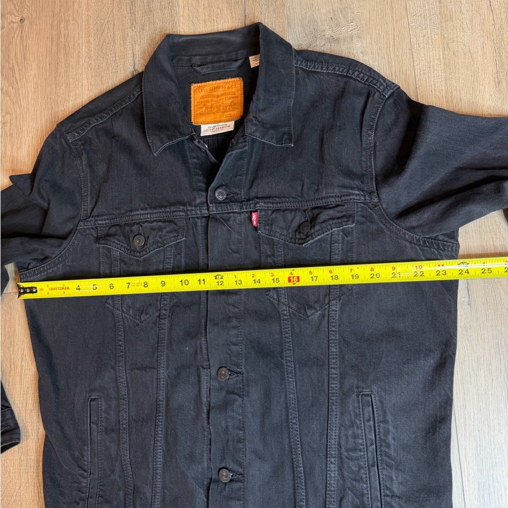 Levi's Premium Black Denim Trucker Jacket with Red Tab Mens XL - Picture 5 of 8